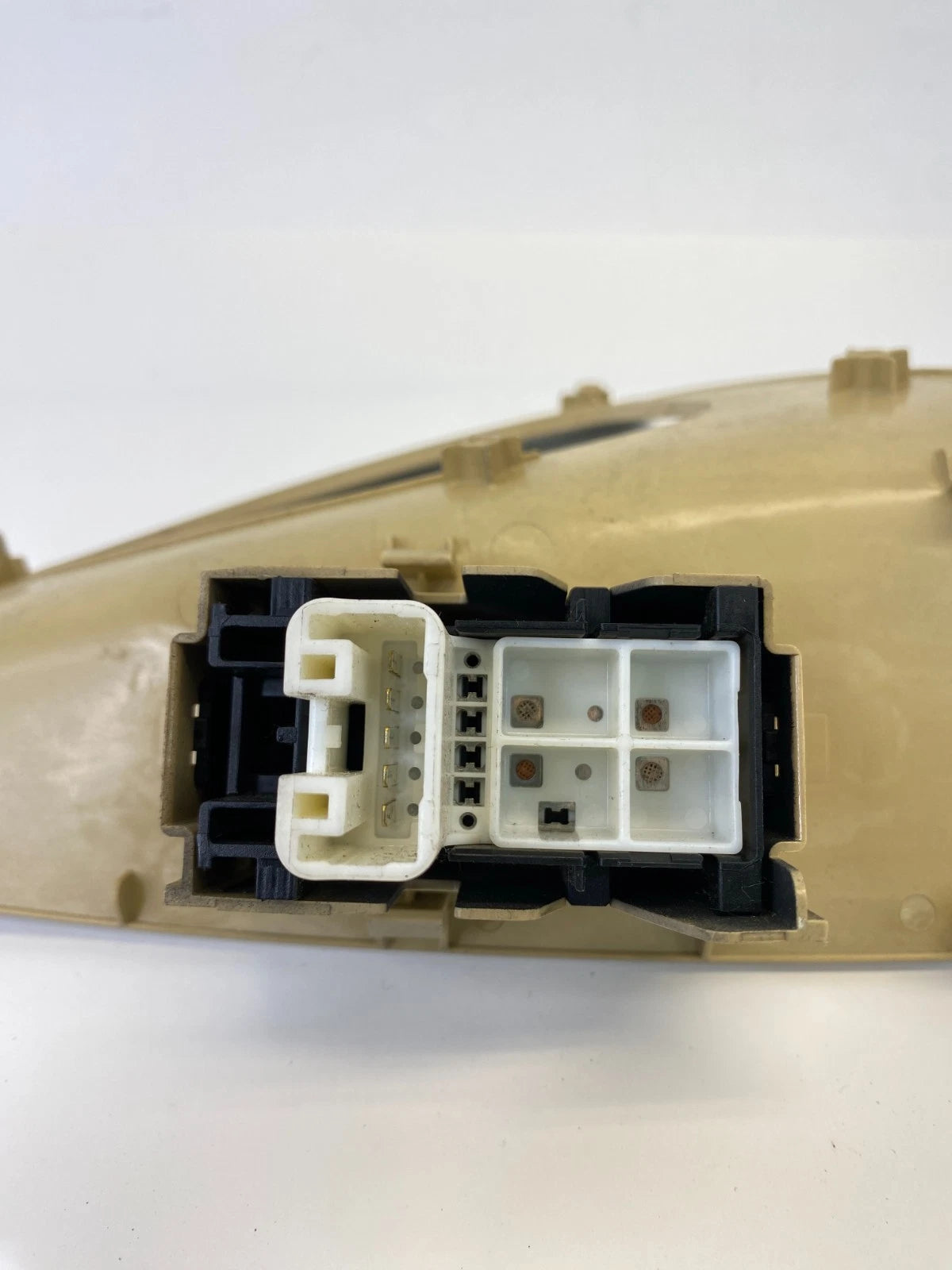 2007-2011 TOYOTA CAMRY REAR LEFT DOOR WINDOW CONTROL SWITCH W/ BEZEL 74272-06120