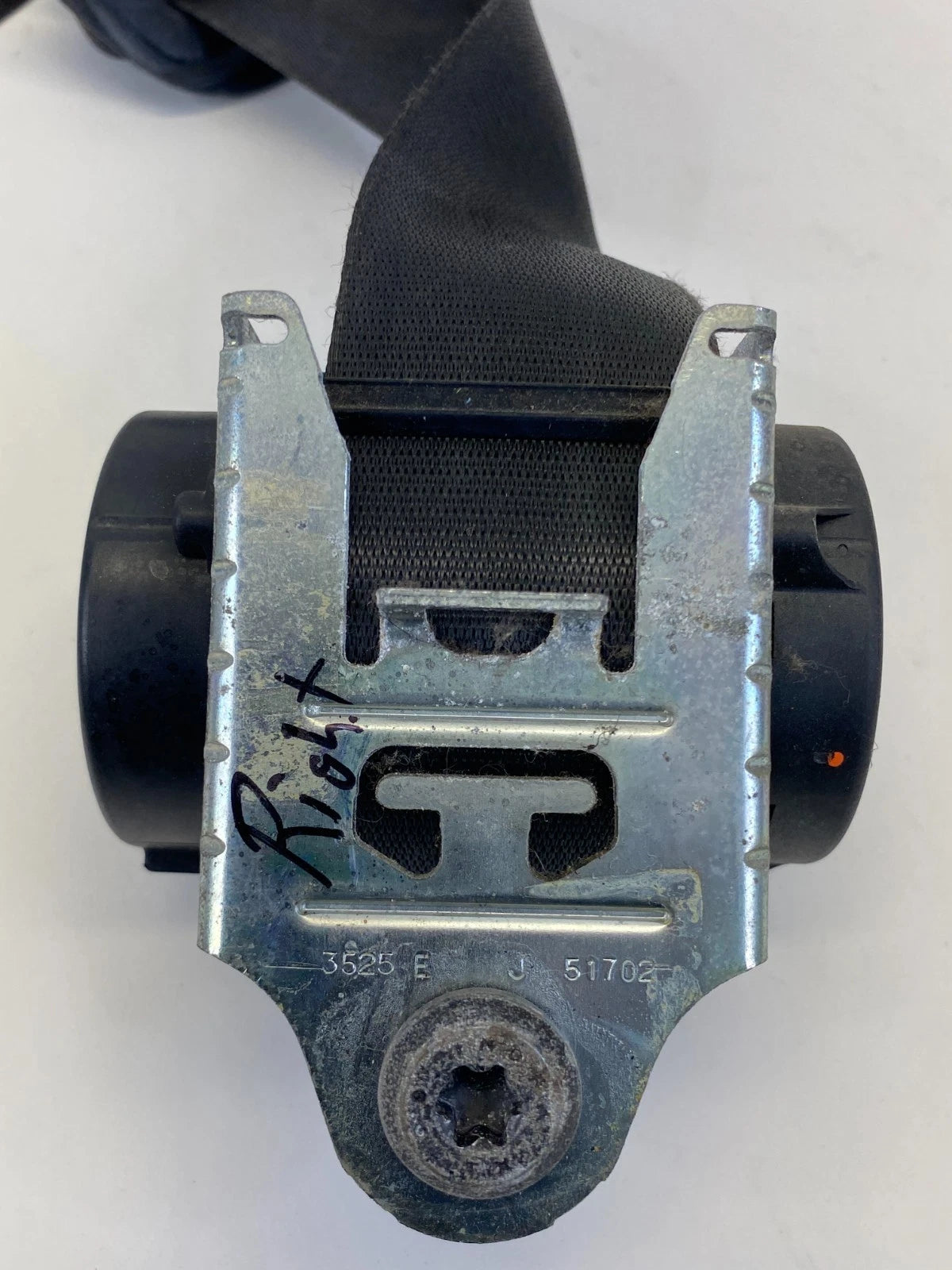 2006 MINI COOPER FRONT LEFT LH DRIVER SEAT BELT RETRACTOR 604898200B OEM
