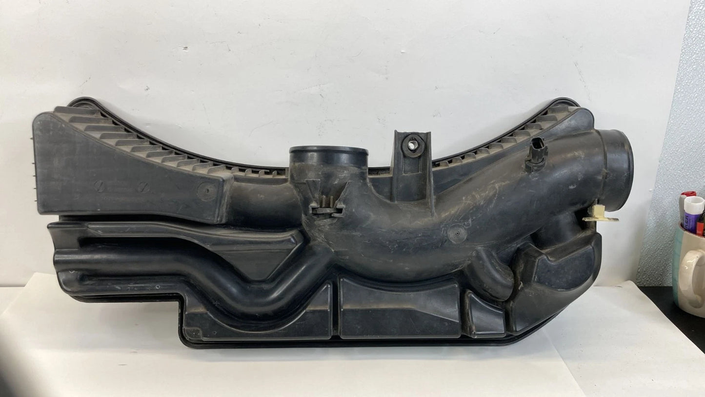 05-08 Jeep Grand Cherokee 06-08 Commander 5.7L Air Cleaner Resonator 53013517AD