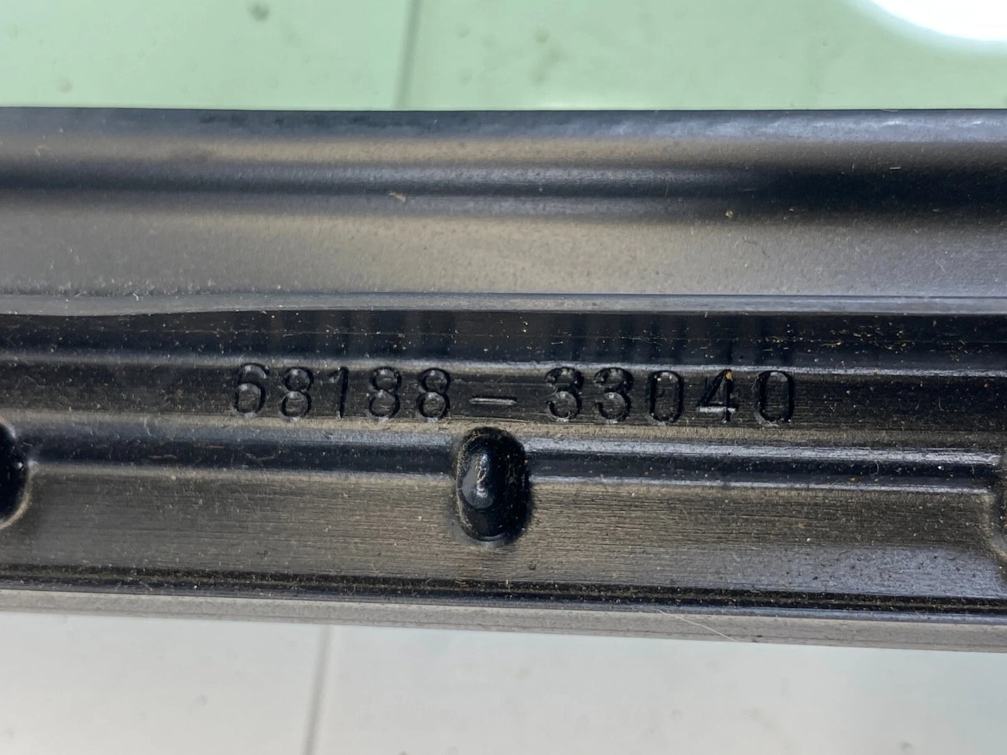 2007-2011 TOYOTA CAMRY REAR RIGHT DOOR QUARTER VENT WINDOW GLASS 68188-33040 OEM