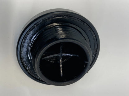 2009-2013 TOYOTA COROLLA 1.8L A/T ENGINE OIL FILLER LID TOP CAP COVER OEM