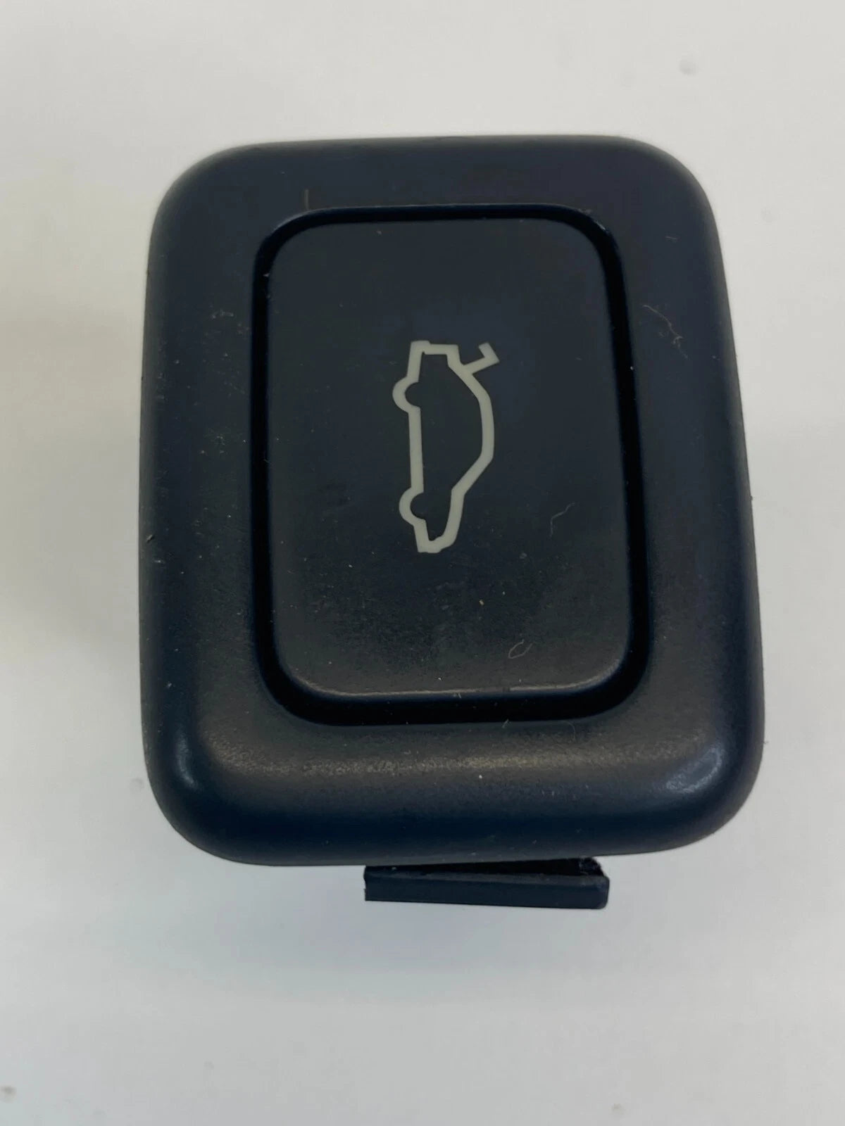 2003-2011 SAAB 9-3 SEDAN TRUNK LID OPENER RELEASE LOCK CONTROL SWITCH 12787917