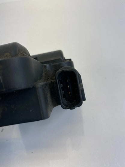 01 02 03 04 05 MERCEDES BENZ C240 SEDAN 2.6L V6 IGNITION COIL IGNITER 0221503035