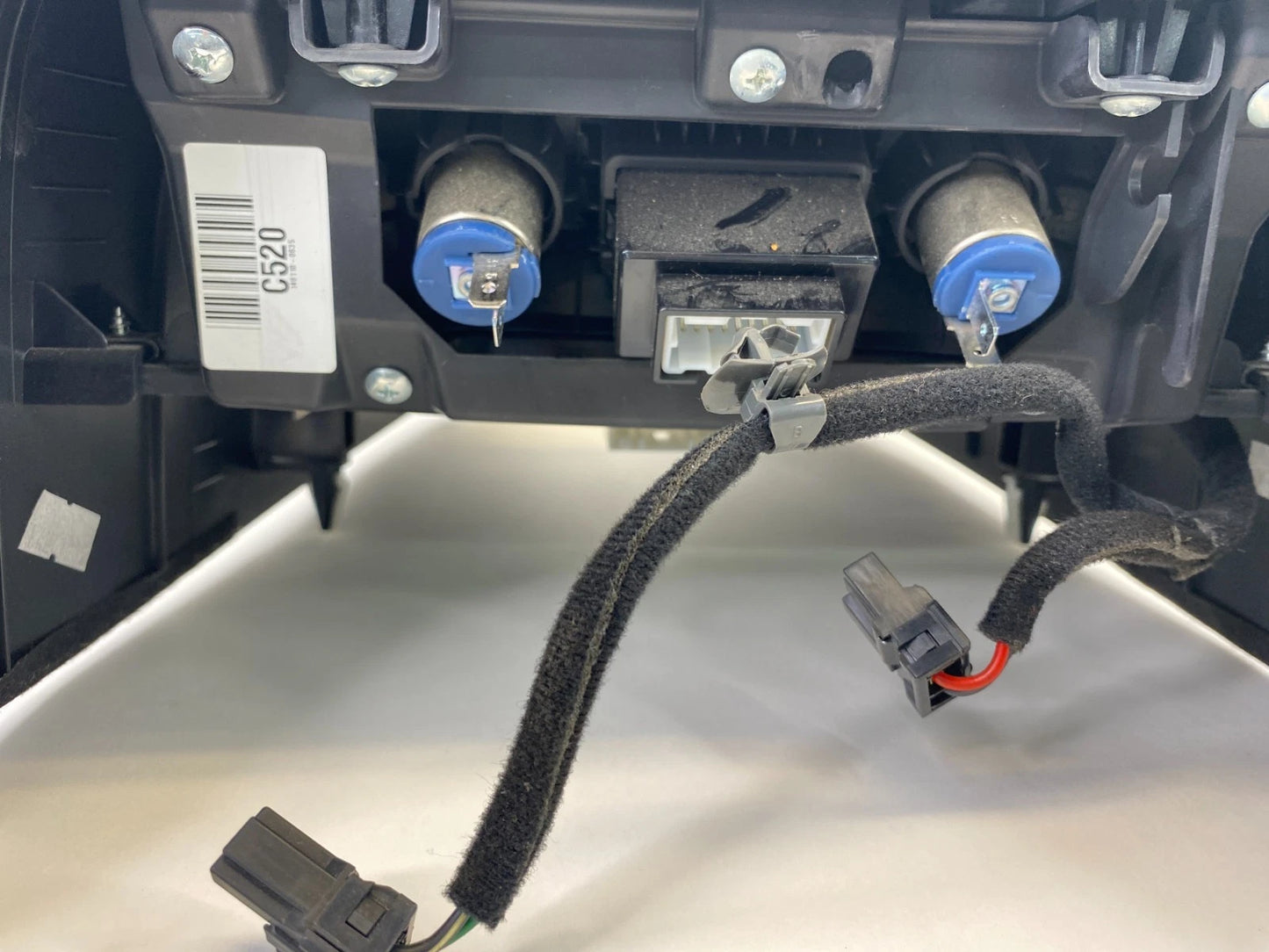 2014-2019 Kia Soul Automatic Gear Shifter Lever Bezel Cover Trim 84630-B2000 OEM