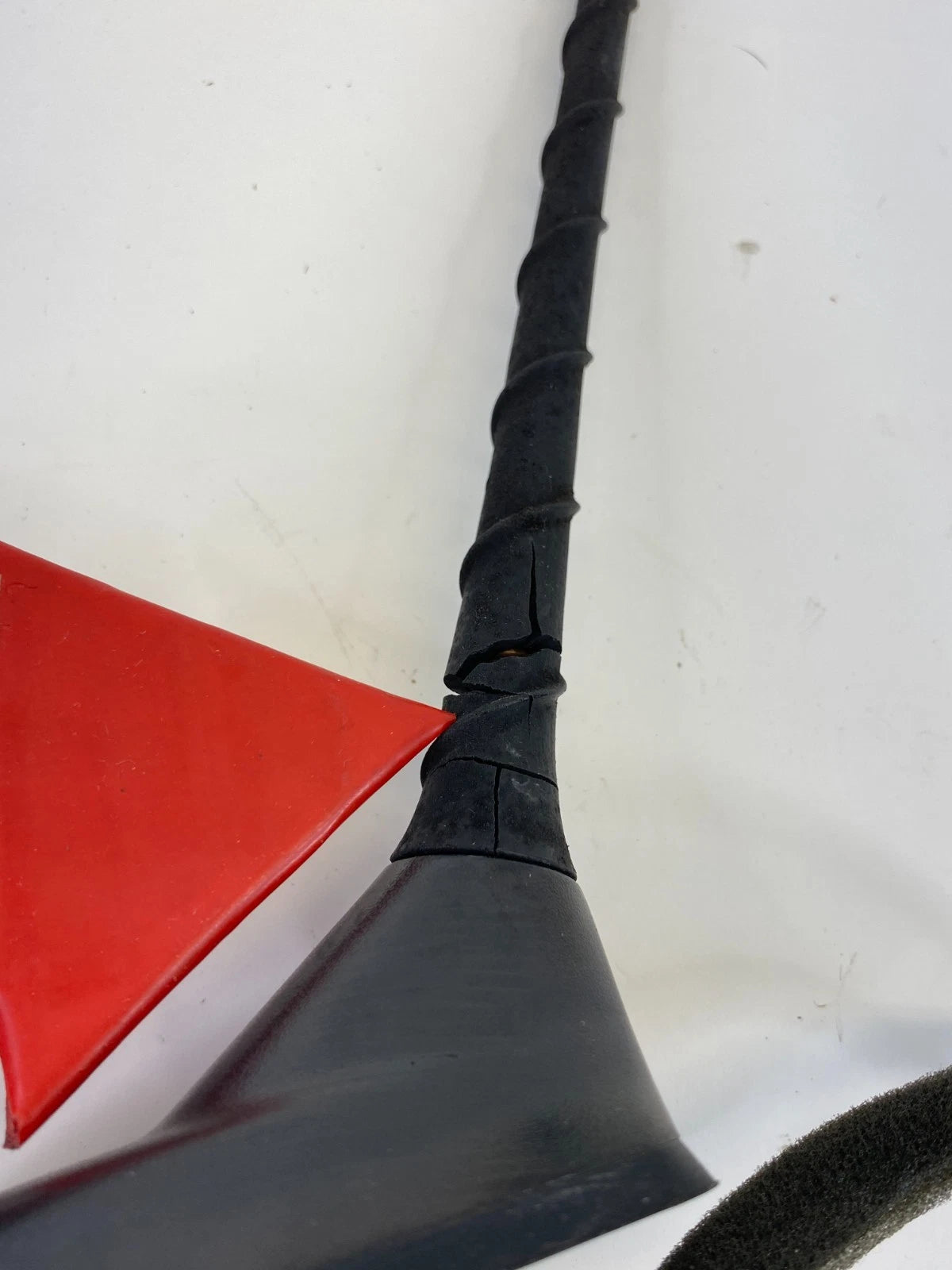 2013-2016 DODGE DART ROOF MOUNTED RADIO ANTENNA BASE & MAST 05091973AB OEM
