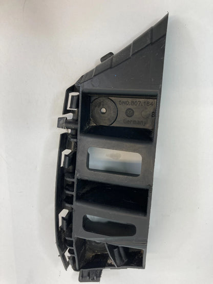 2009-2011 VW TIGUAN FRONT BUMPER RIGHT RETAINER MOUNTING BRACKET GUIDE 5N0807184