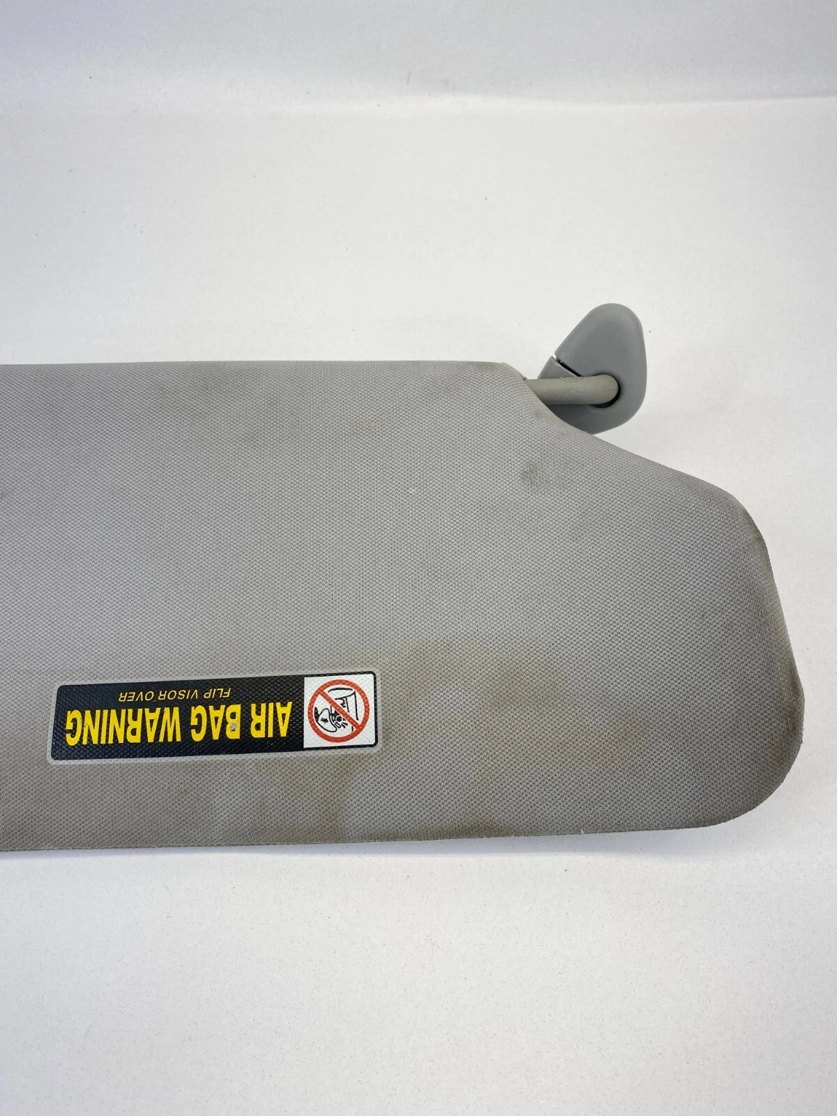 2005 2006 2007 HONDA ODYSSEY LEFT DRIVER SIDE SUNVISOR SUN VISOR SHADE W/ LIGHT