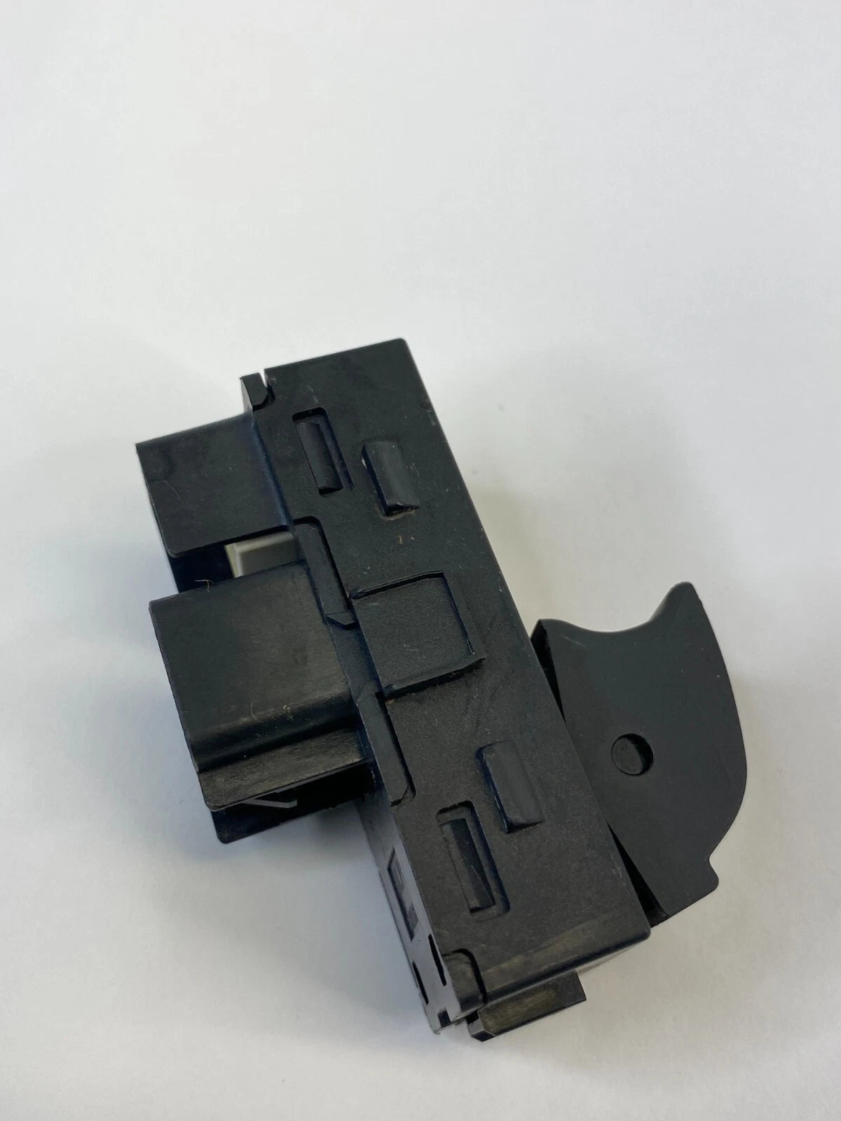 06-11 BUICK LUCERNE REAR RIGHT SIDE DOOR POWER WINDOW CONTROL SWITCH 15888174
