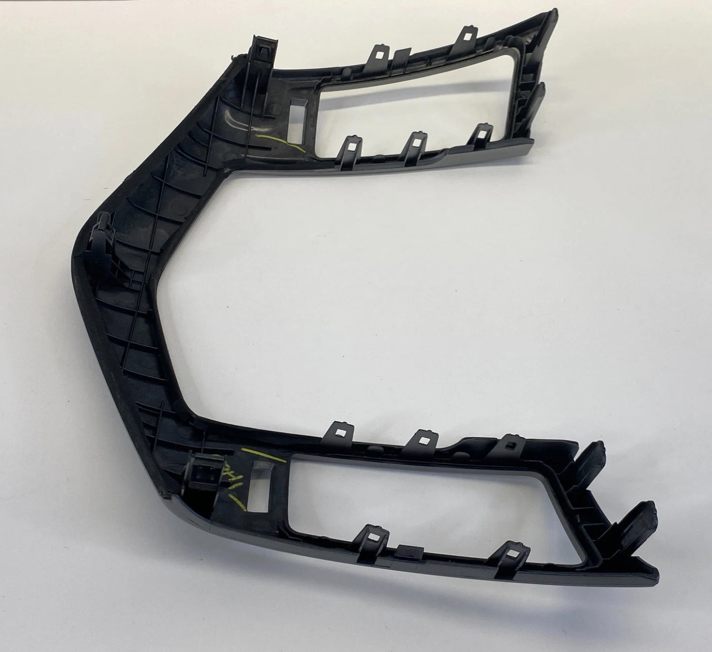 2011-2016 CHEVROLET CRUZE DASH RADIO SURROUND BEZEL TRIM PANEL OEM 94567907