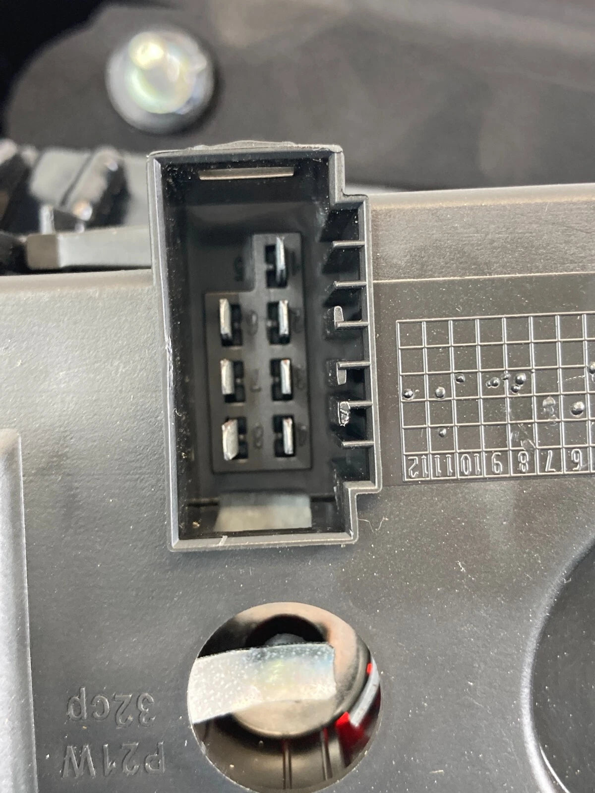 09 10 BMW 535I XDRIVE SEDAN LEFT DRIVER SIDE TAILLIGHT TAIL LAMP 19528501 OEM