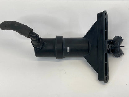 2004-2007 BMW 530I 525I FRONT LEFT DRIVER SIDE HEADLIGHT WASHER NOZZLE OEM