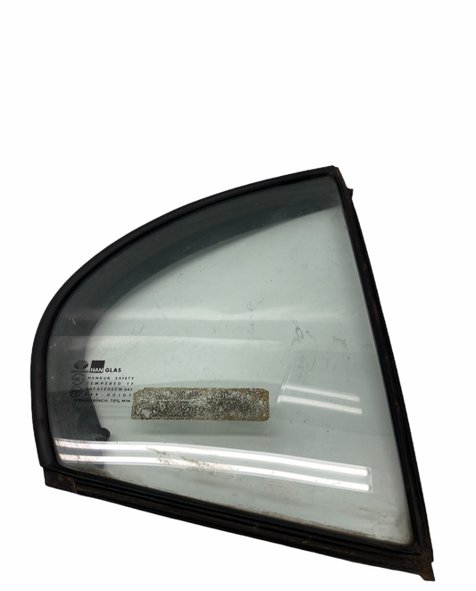 1998-2002 Daewoo Leganza Rear Right Side Door Vent Window Glass Corner OEM