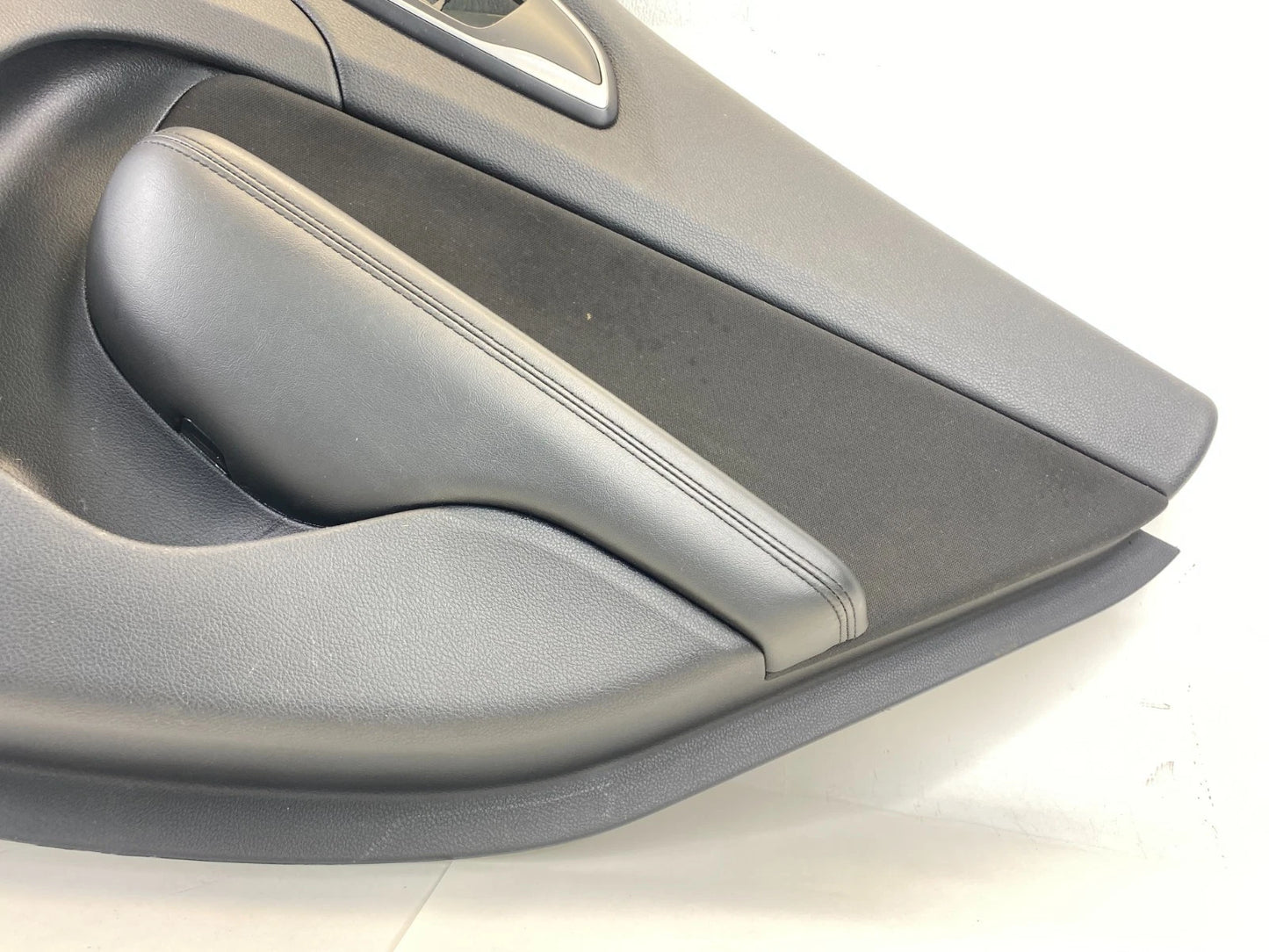 2015-2017 Chrysler 200 Rear Right Side Interior Door Panel Assembly 5MC32DX9AB