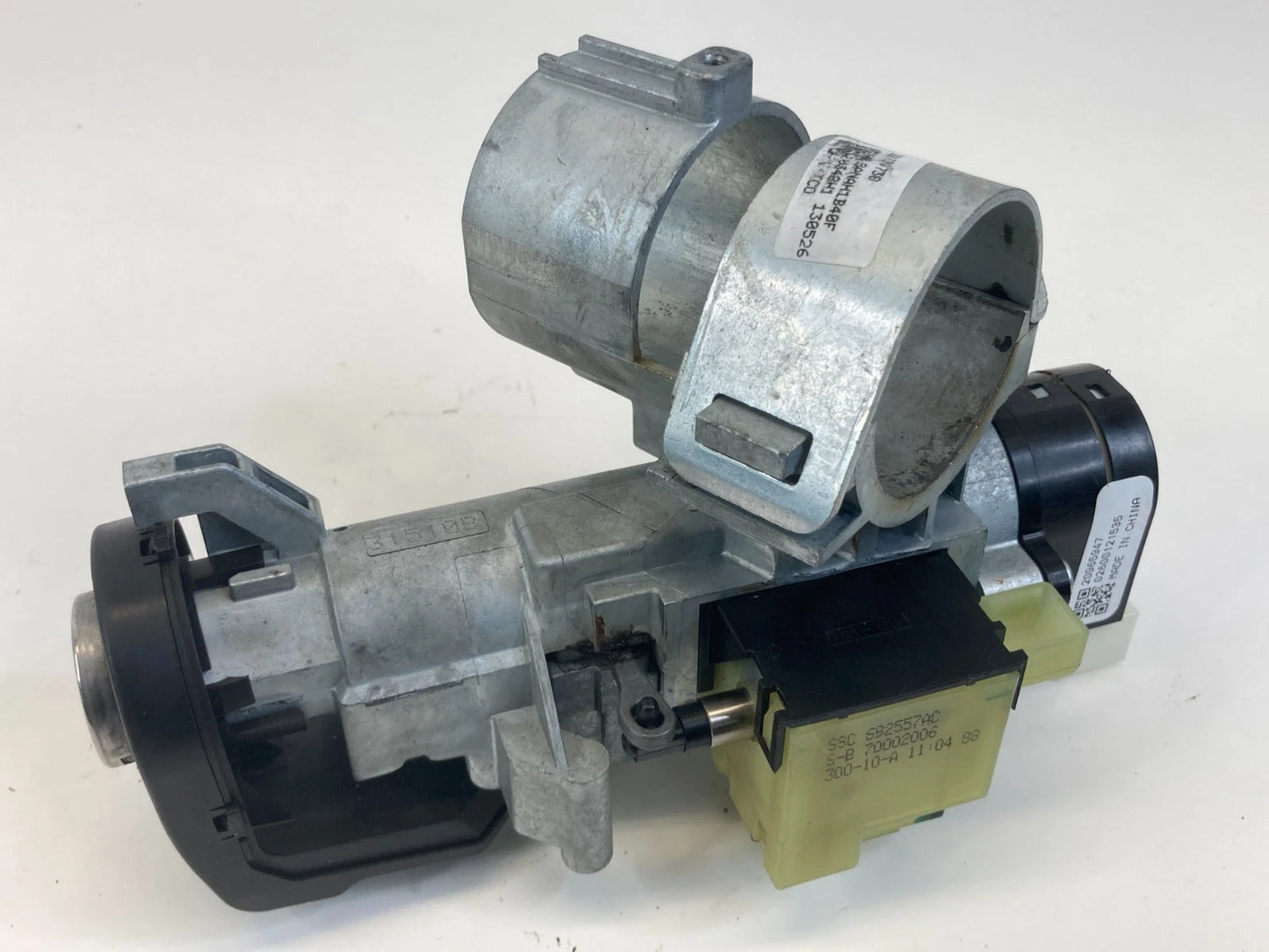 2007-2016 GMC ACADIA IGNITION SWITCH LOCK CYLINDER W/KEY IMMOBILIZER 22739738