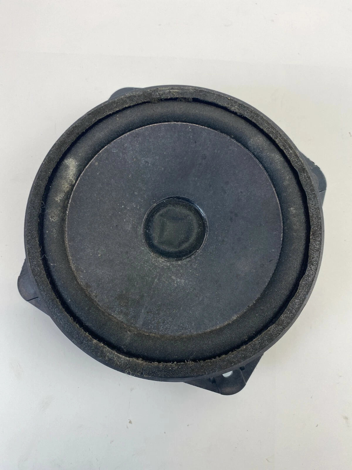 2008 2009 2010 SATURN VUE REAR LEFT SIDE DOOR SOUND SYSTEM AUDIO SPEAKER OEM