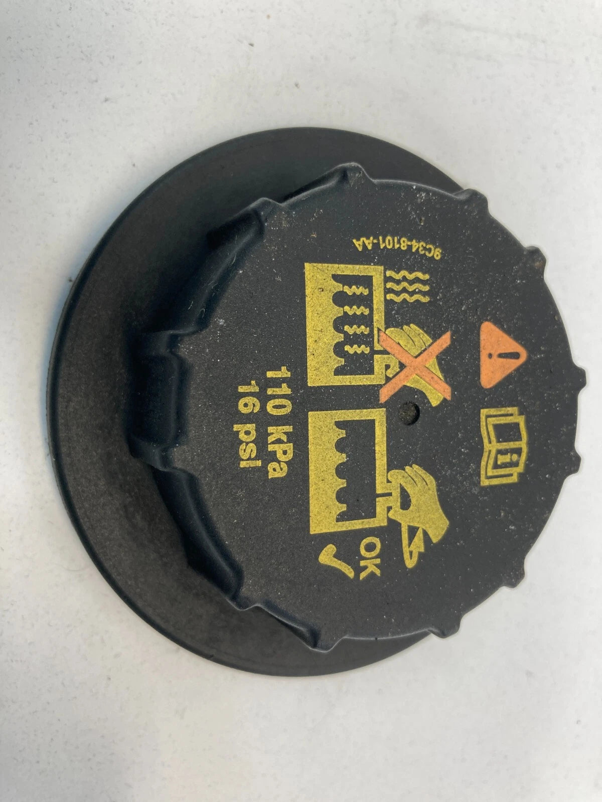 2007-2015 LINCOLN MKX 3.7L V6 ENGINE RADIATOR COOLANT RESERVOIR TANK CAP OEM