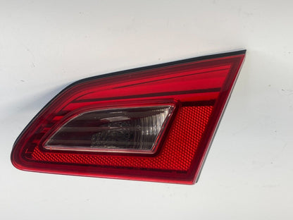 2007 2008 Infiniti G35 Sedan Rear Right Passenger Side Taillight Inner Tail Lamp