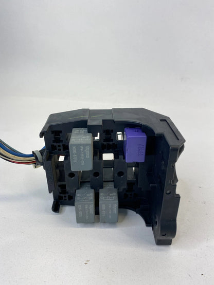 2009-2013 TOYOTA MATRIX 2.4L A/T FUSE RELAY FUSE BOX UNIT OEM