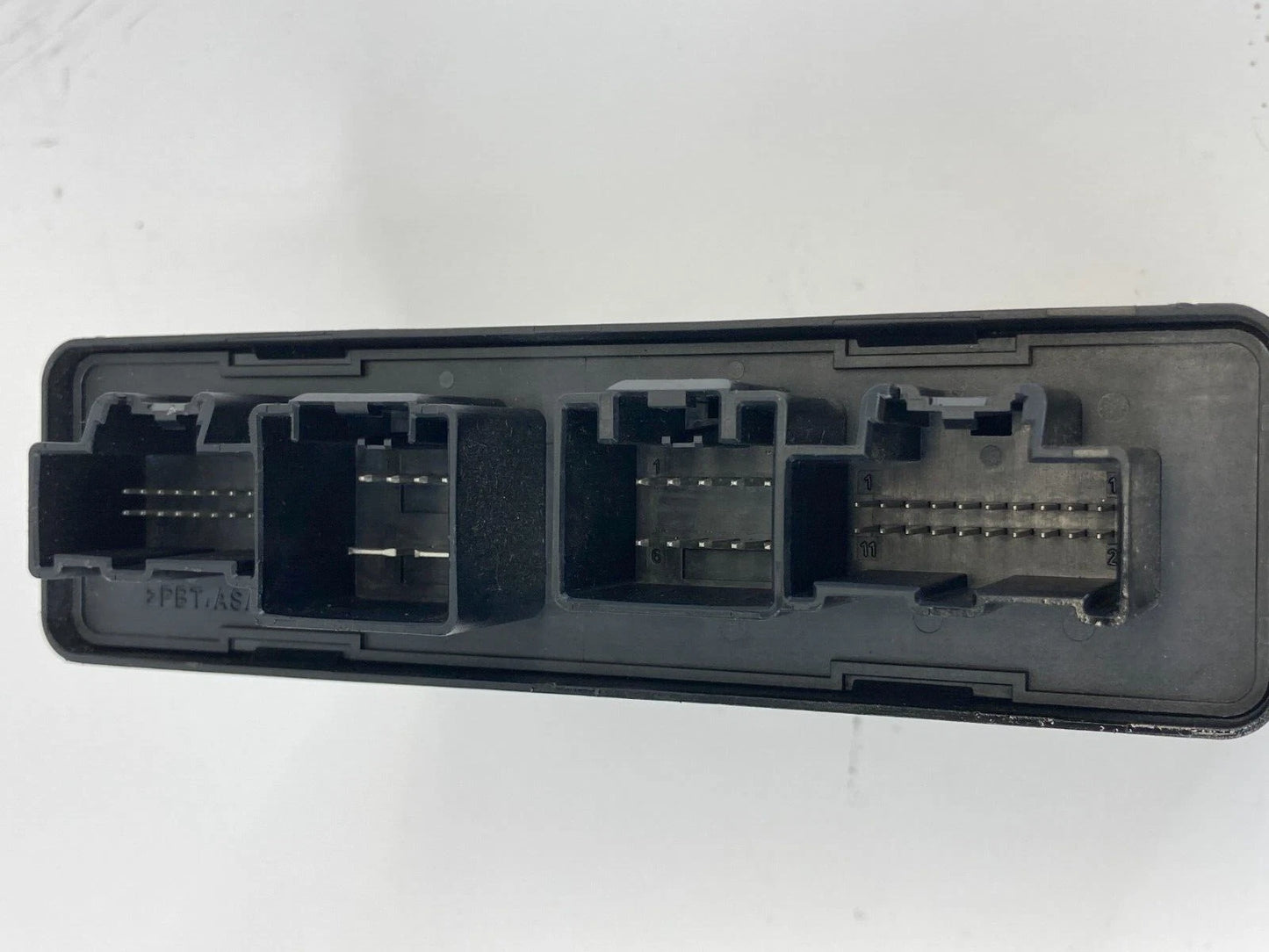 2013 BUICK REGAL THEFT LOCKING KEYLESS ENTRY CONTROL MODULE UNIT 13578781 OEM