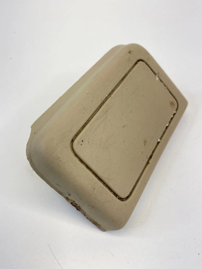 2008-2012 BUICK ENCLAVE FRONT LEFT SIDE SEAT TRACK BOLT COVER END TRIM 1193870