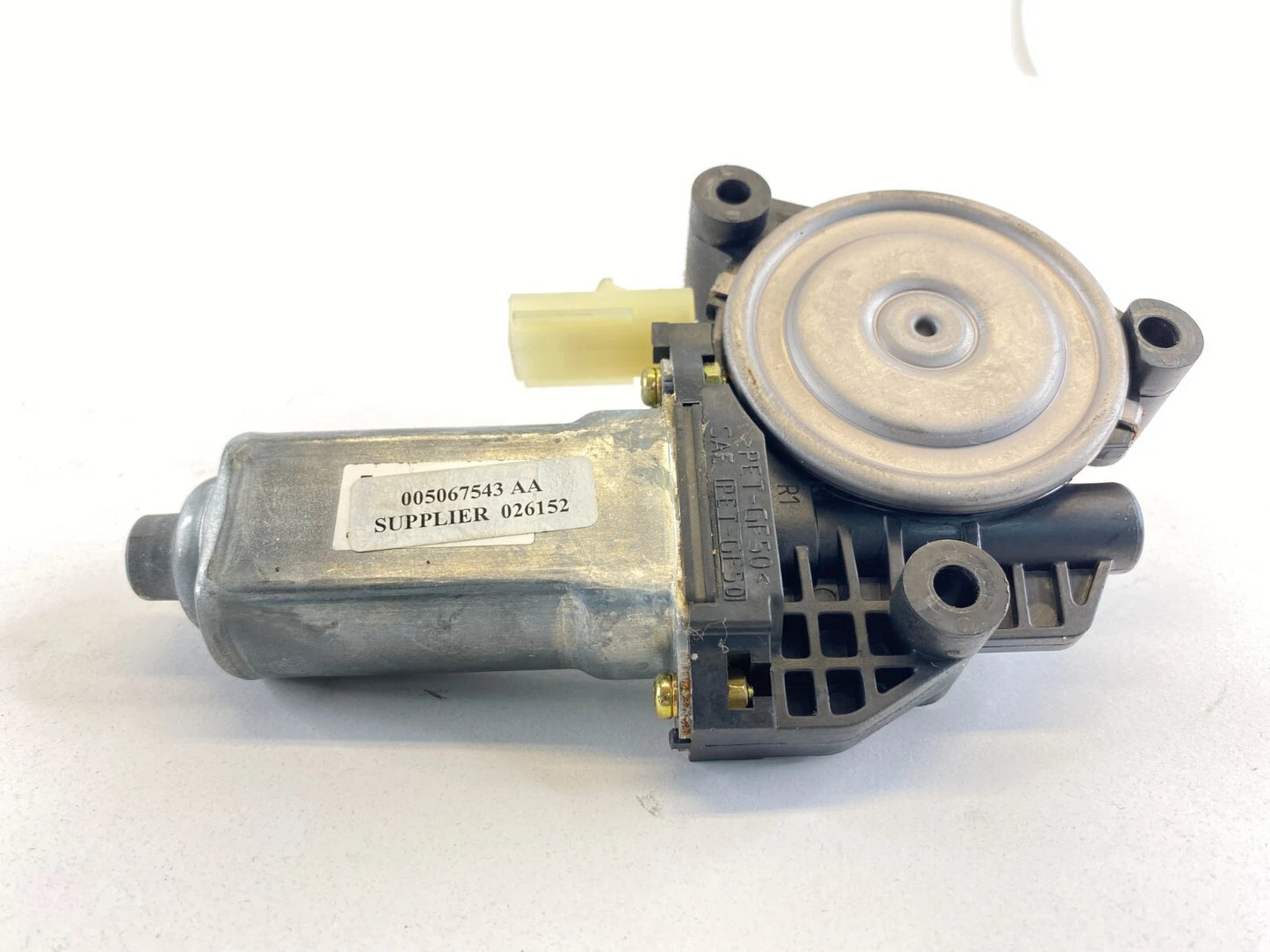 2001-2005 CHRYSLER PT CRUISER REAR LEFT SIDE DOOR POWER WINDOW MOTOR 05067543AA