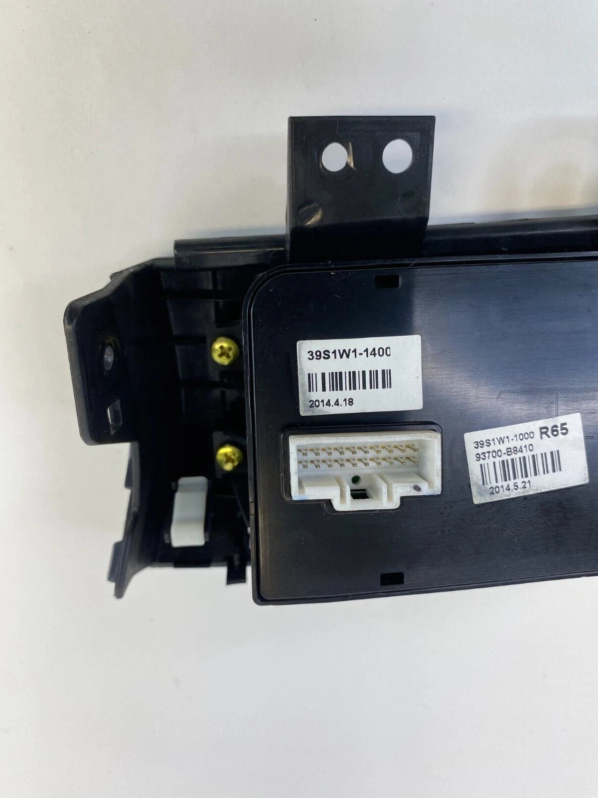 13-16 HYUNDAI SANTA FE ACTIVE ECO TRACTION CONTROL DIMMER SWITCH 93700-B8410
