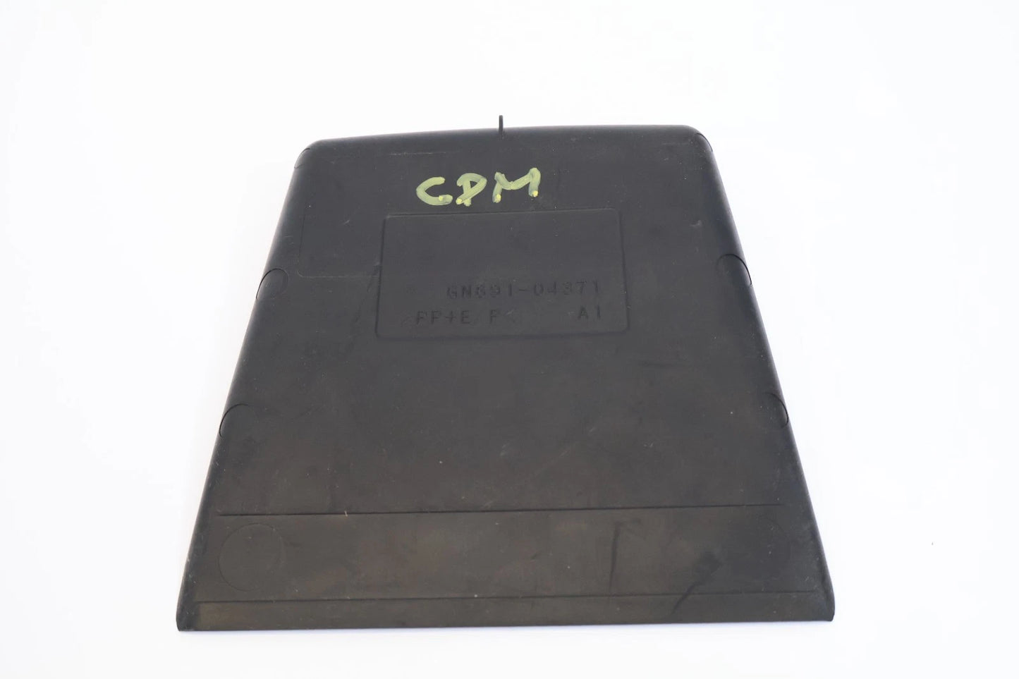 2010-2013 SUZUKI KIZASHI FRONT CENTER TRAY COMPARTMENT MAT LINER GN691-04371