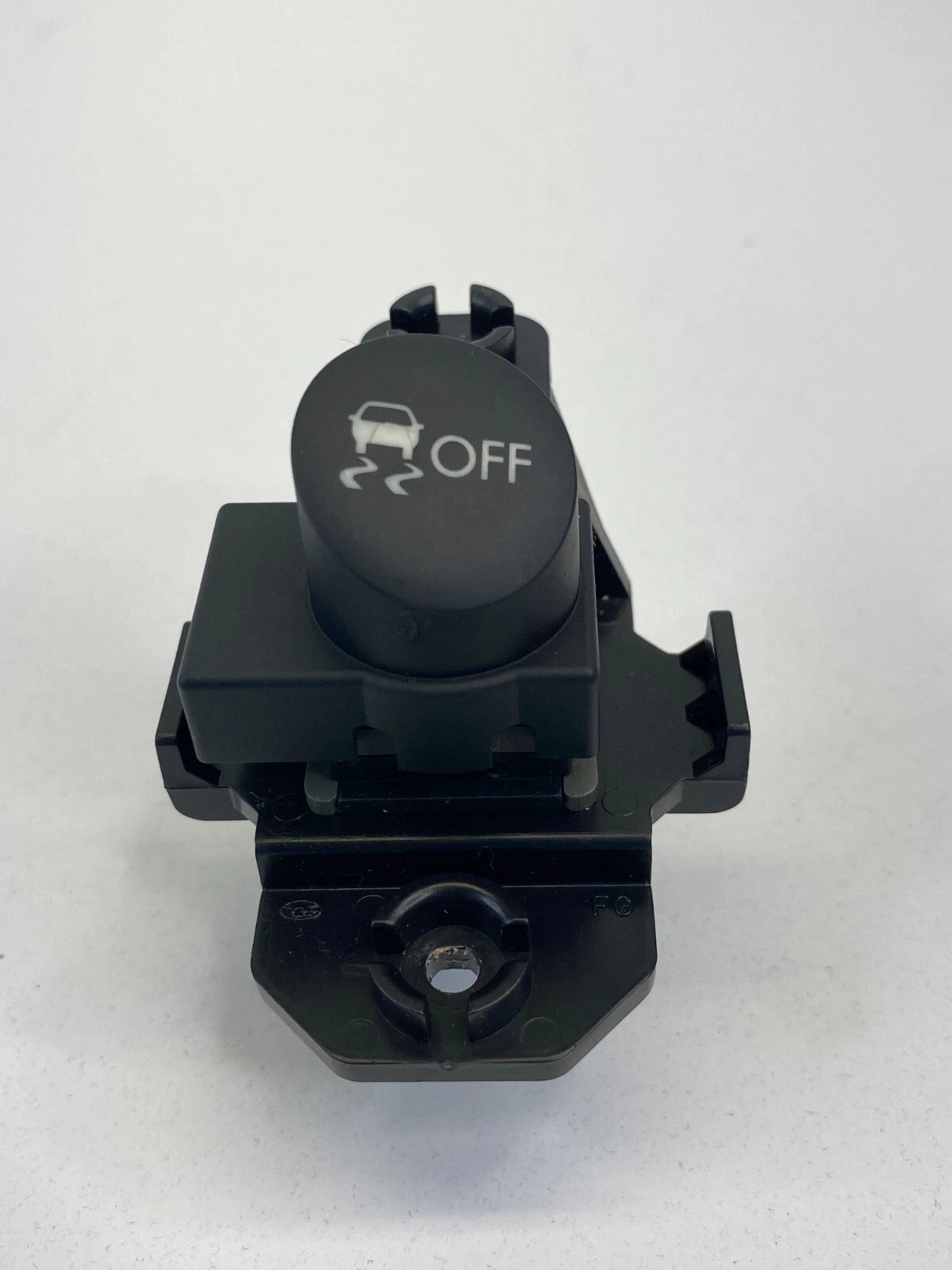 09-13 SUBARU FORESTER 08-10 IMPREZA TRACTION CONTROL BUTTON SWITCH 66211FG000