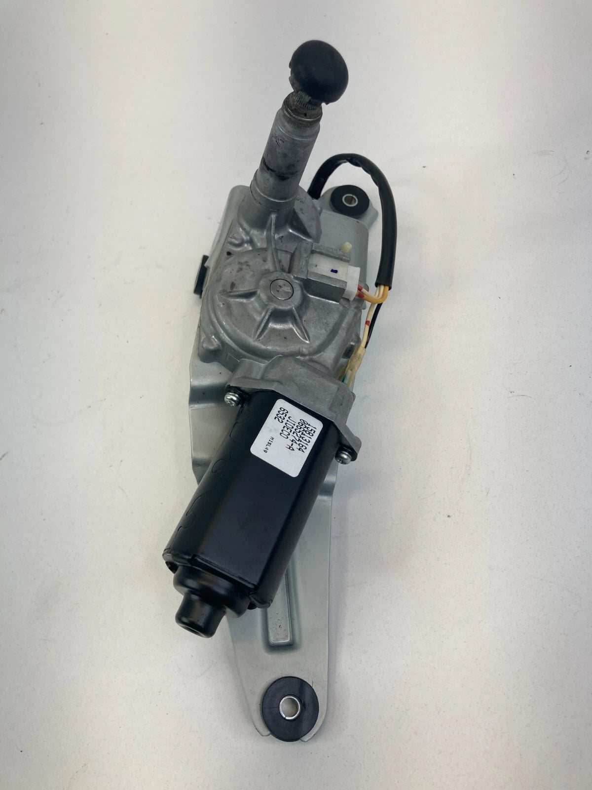 2006 PONTIAC TORRENT REAR WINDSHIELD WIPER MOTOR ASSEMBLY OEM FACTORY 15813164