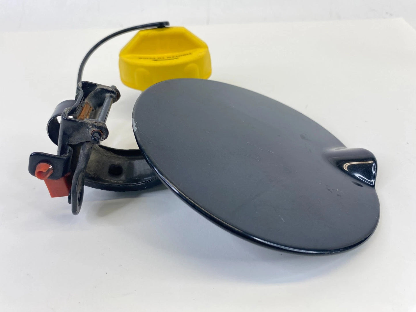 2008-2016 Town & Country Fuel Filler Door Gas Lid Cover Assy 05116393AA OEM