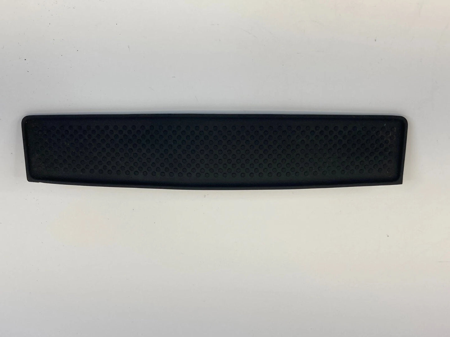 2009-2014 VOLKSWAGEN ROUTAN CENTER CONSOLE LINNER RUBBER MAT 1563985 OEM