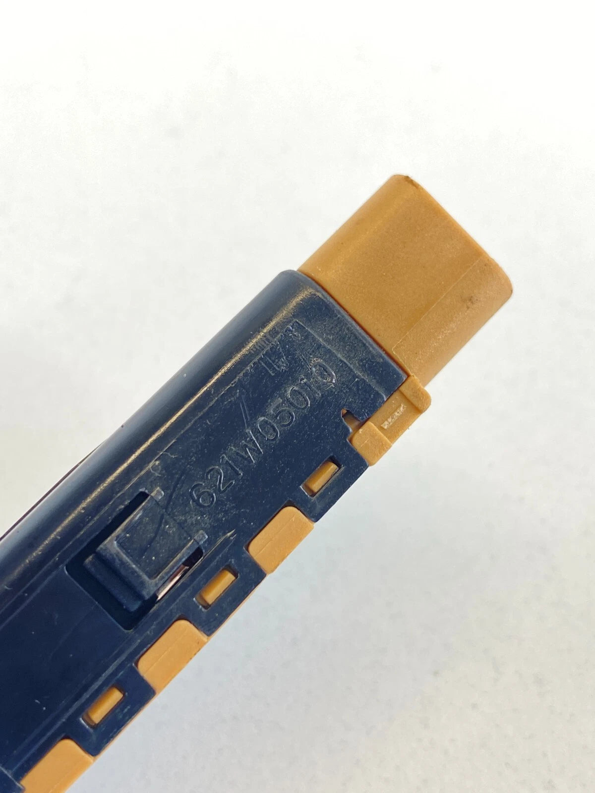 07-09 HYUNDAI SANTA FE CENTER DASH REAR GLASS HEATER DEFROST SWITCH 202002962