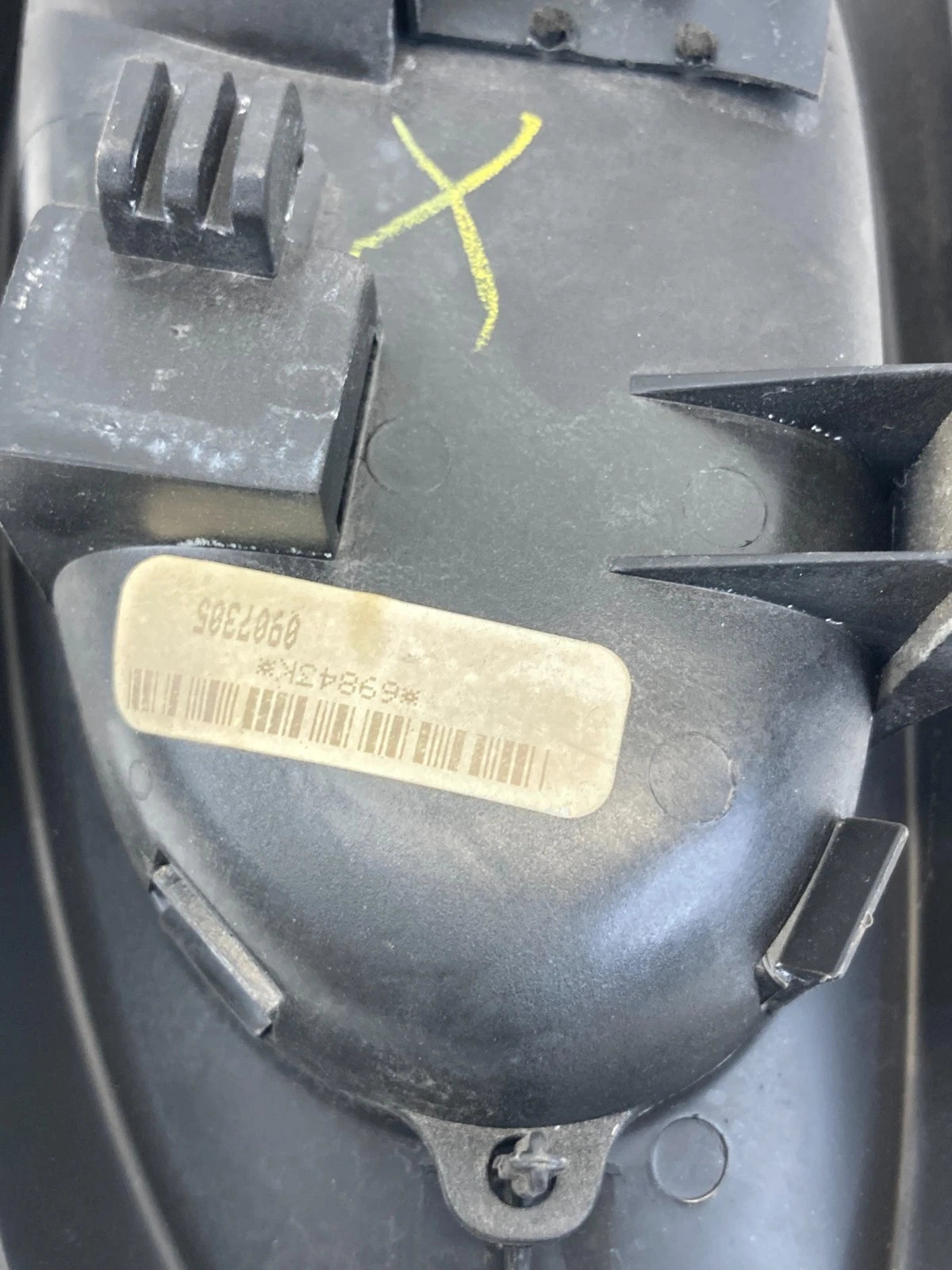 2002-2009 CHEVROLET TRAILBLAZER FRONT RIGHT SIDE INTERIOR DOOR HANDLE 15214506