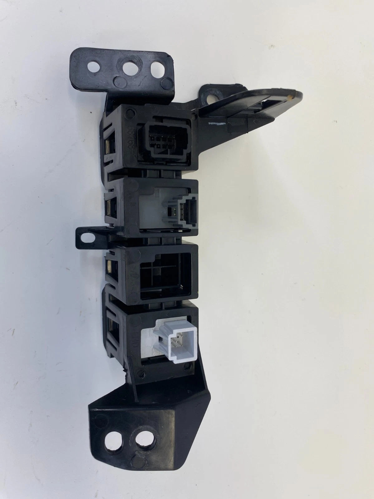 13-20 NISSAN PATHFINDER DASH TOW MODE BLIND SPOT POWER OUTLET SWITCH PANEL OEM