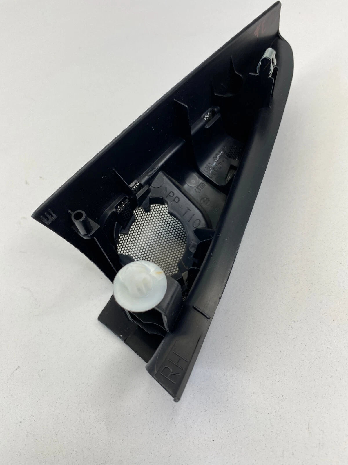 04-09 TOYOTA PRIUS PASSENGER SIDE DOOR CORNER TWEETER COVER TRIM 67491-47030 OEM