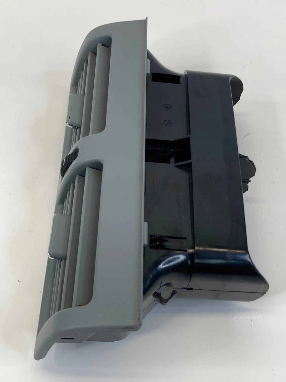 1998-2002 MERCEDES-BENZ E430 CENTER DASH AIR VENT OUTLET DUCT 210-830-00-54 OEM