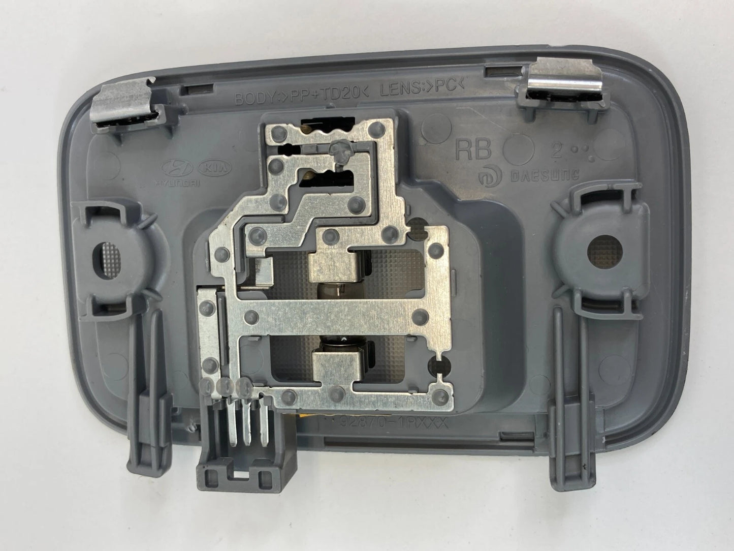 2012-2017 HYUNDAI ACCENT SEDAN ROOF INTERIOR DOME MAP LIGHT LAMP 92870-1R OEM