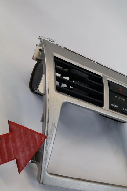 2007-2012 TOYOTA YARIS CENTER DASH RADIO BEZEL W/ AIR VENTS & HAZARD SWITCH OEM