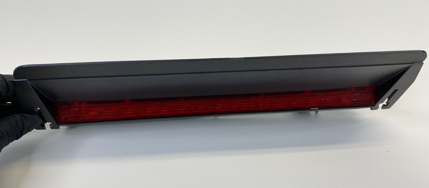 09-17 Volkswagen CC Rear Third Brake Stop Light Lamp High Mount 3C8-945-087 OEM