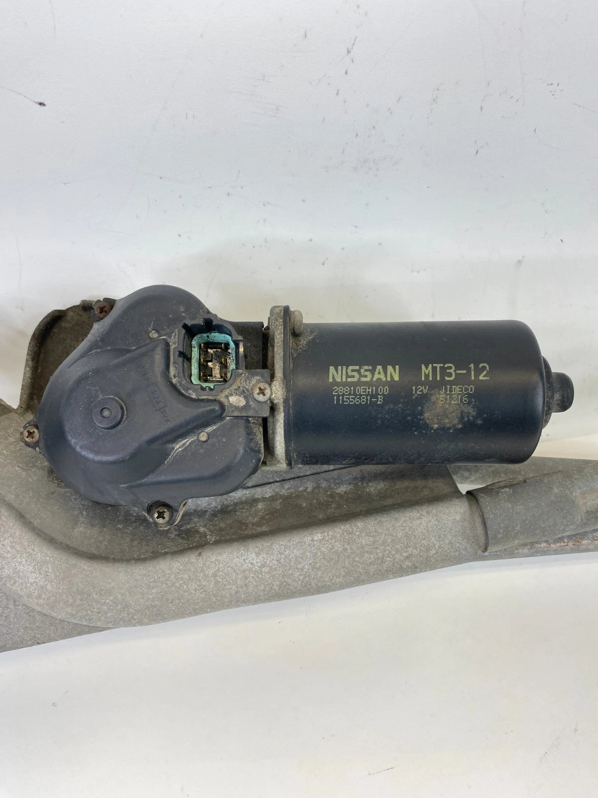 2006-2010 INFINITI M35 M45 FRONT WINDSHIELD WIPER MOTOR & LINKAGE 28810-EH100