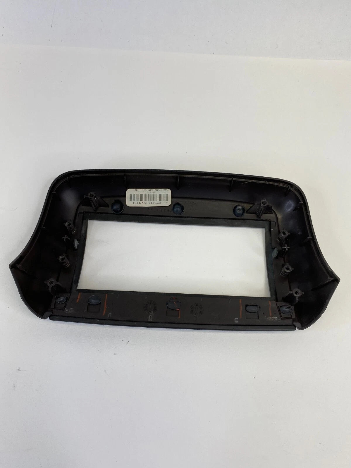 2008-2012 BUICK ENCLAVE REAR CENTER CONSOLE FLOOR TRIM BEZEL ASSEMBLY 25814789
