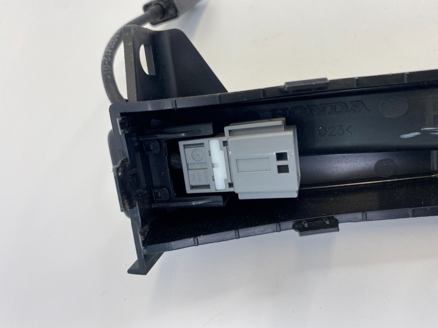 2011 2012 2013 Honda Odyssey Front Right Passenger Glove Box Pocket USB Port OEM