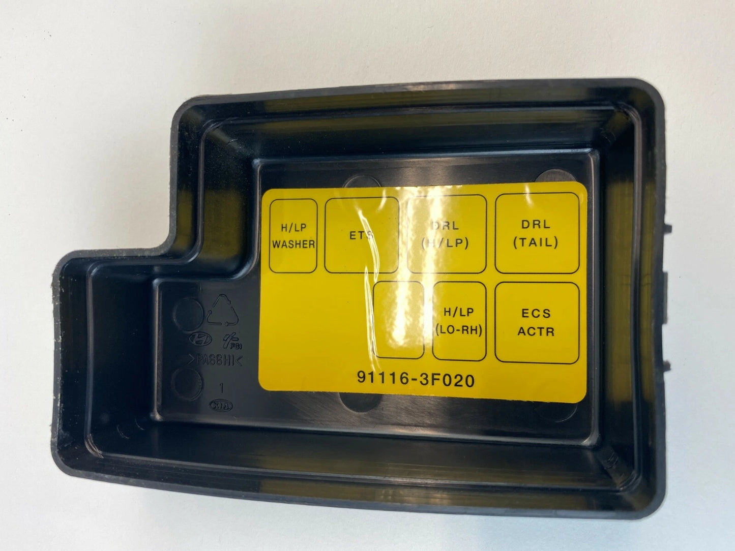 2004-2006 KIA AMANTI SEDAN ENGINE RELAY FUSE BOX JUNCTION BLOCK 91116-3F020 OEM