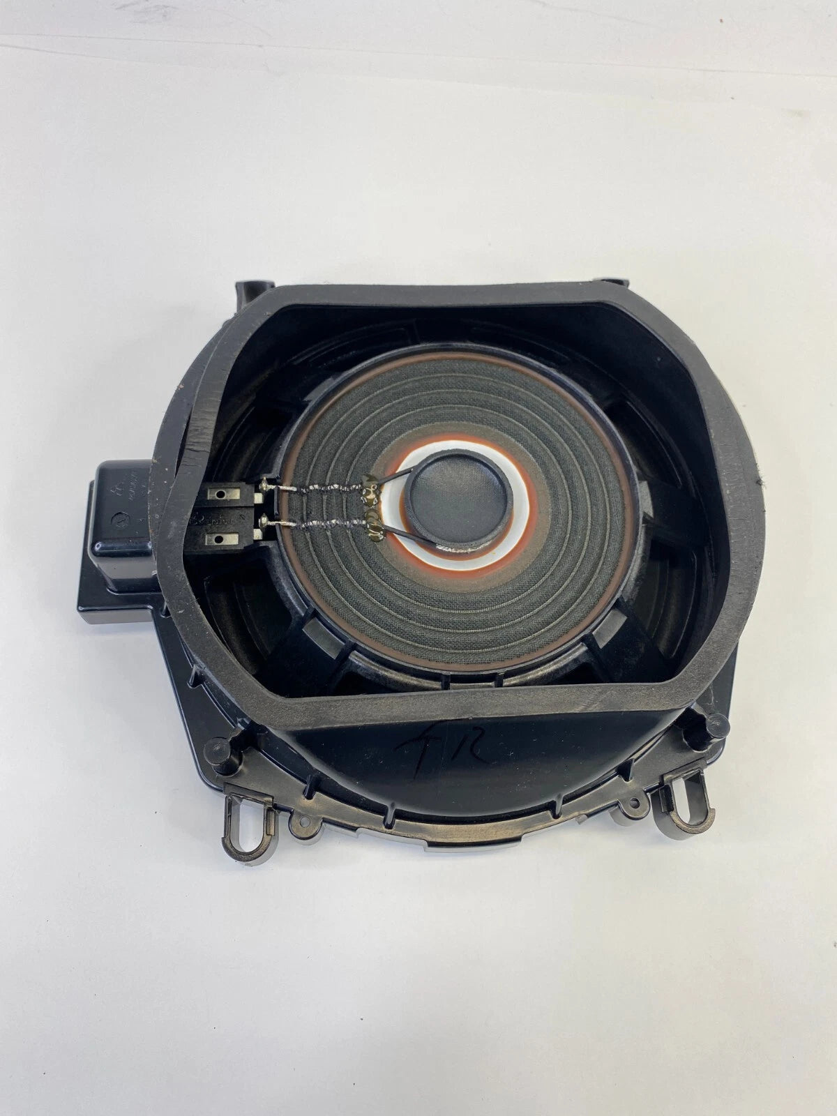 2011-2014 BMW X3 F25 FRONT RIGHT AUDIO SUBWOOFER SPEAKER UNIT 4304-078-61621 OEM