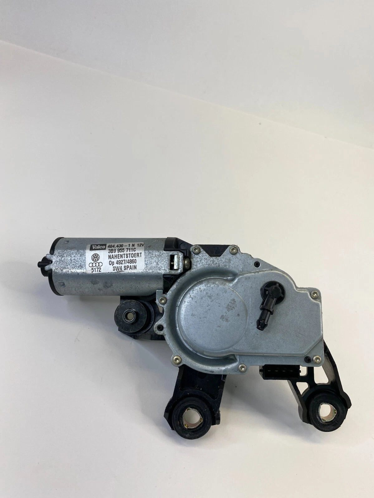 01 02 03 VW VOLKSWAGEN PASSAT WAGON REAR WIPER MOTOR ASSEMBLY 3B9-955-711-C OEM