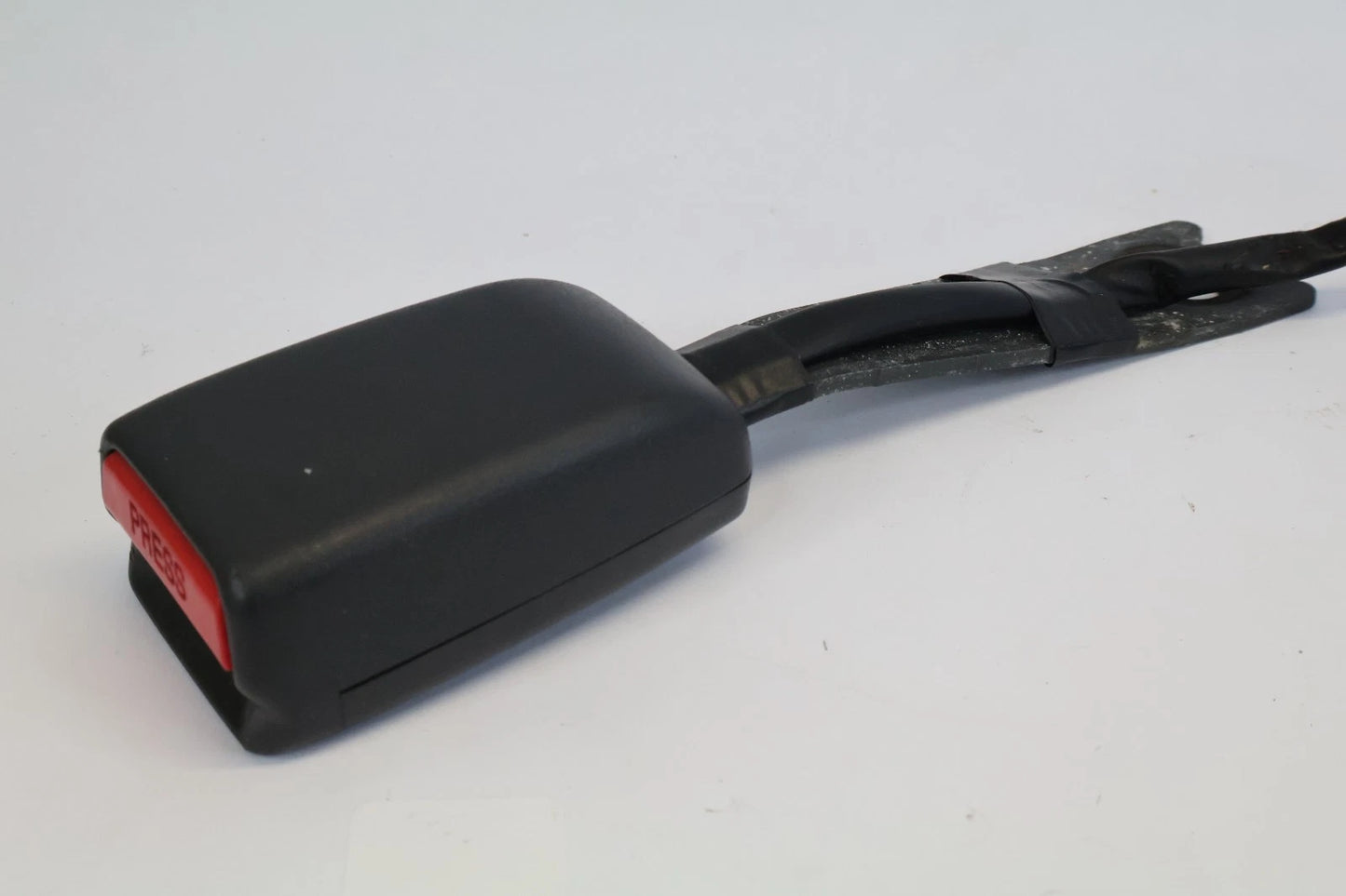 2007-2012 TOYOTA YARIS SEDAN FRONT RIGHT PASSENGER SEAT BELT BUCKLE OEM