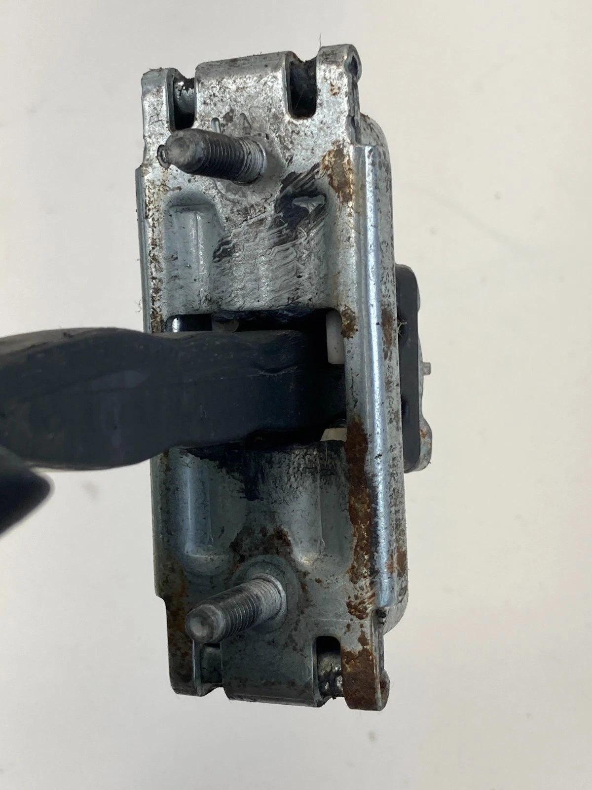2013-2019 FORD ESCAPE REAR RIGHT BACK SIDE DOOR CHECK STOP STOPPER DETENT OEM