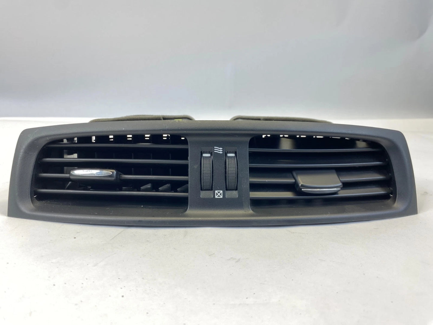 2009-2013 LEXUS IS250 IS350 CENTER DASH A/C AIR VENT OUTLET DUCT 55670-53020 OEM
