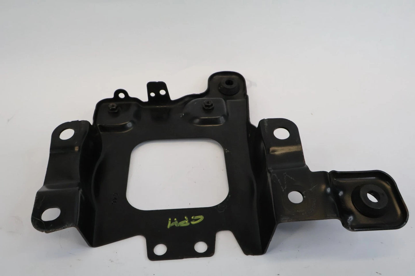 2012-2018 FORD FOCUS BATTERY TRAY HOLDER LOWER BOTTOM BRACKET MOUNT OEM