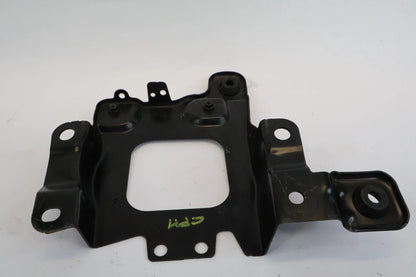 2012-2018 FORD FOCUS BATTERY TRAY HOLDER LOWER BOTTOM BRACKET MOUNT OEM